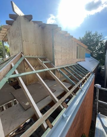 Upgrading old roofs with durable new materials